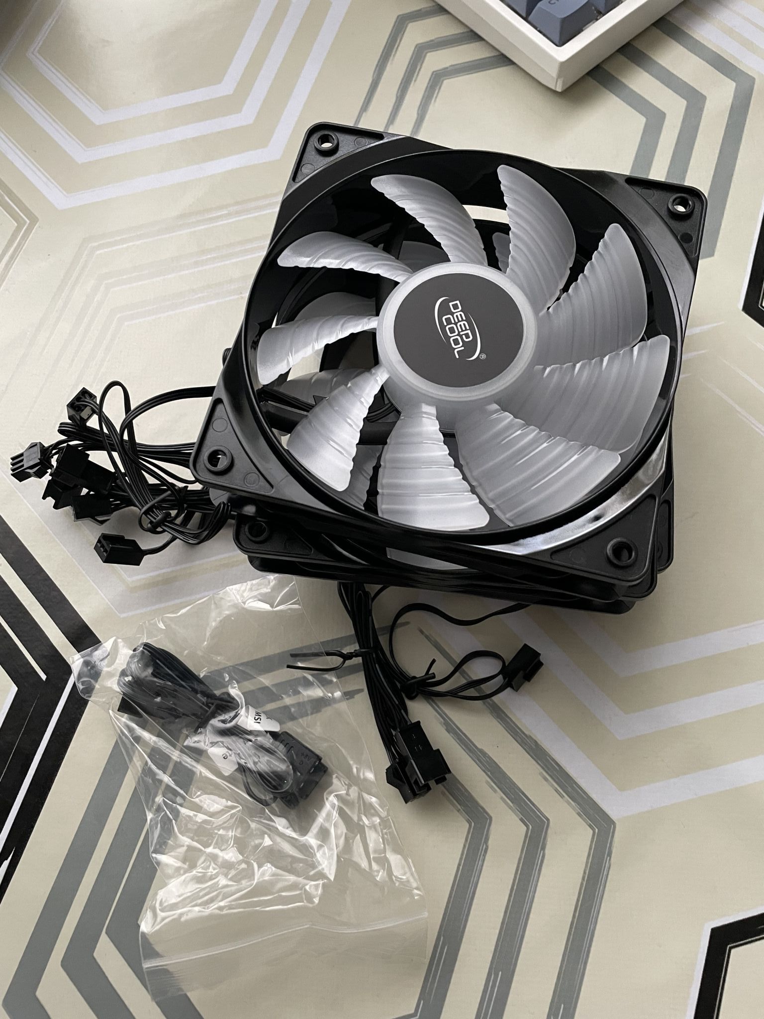 Вентиляторы для корпуса DeepCool CF120C 3in1 DP-FA-RGB-CF120-3 (OEM ...