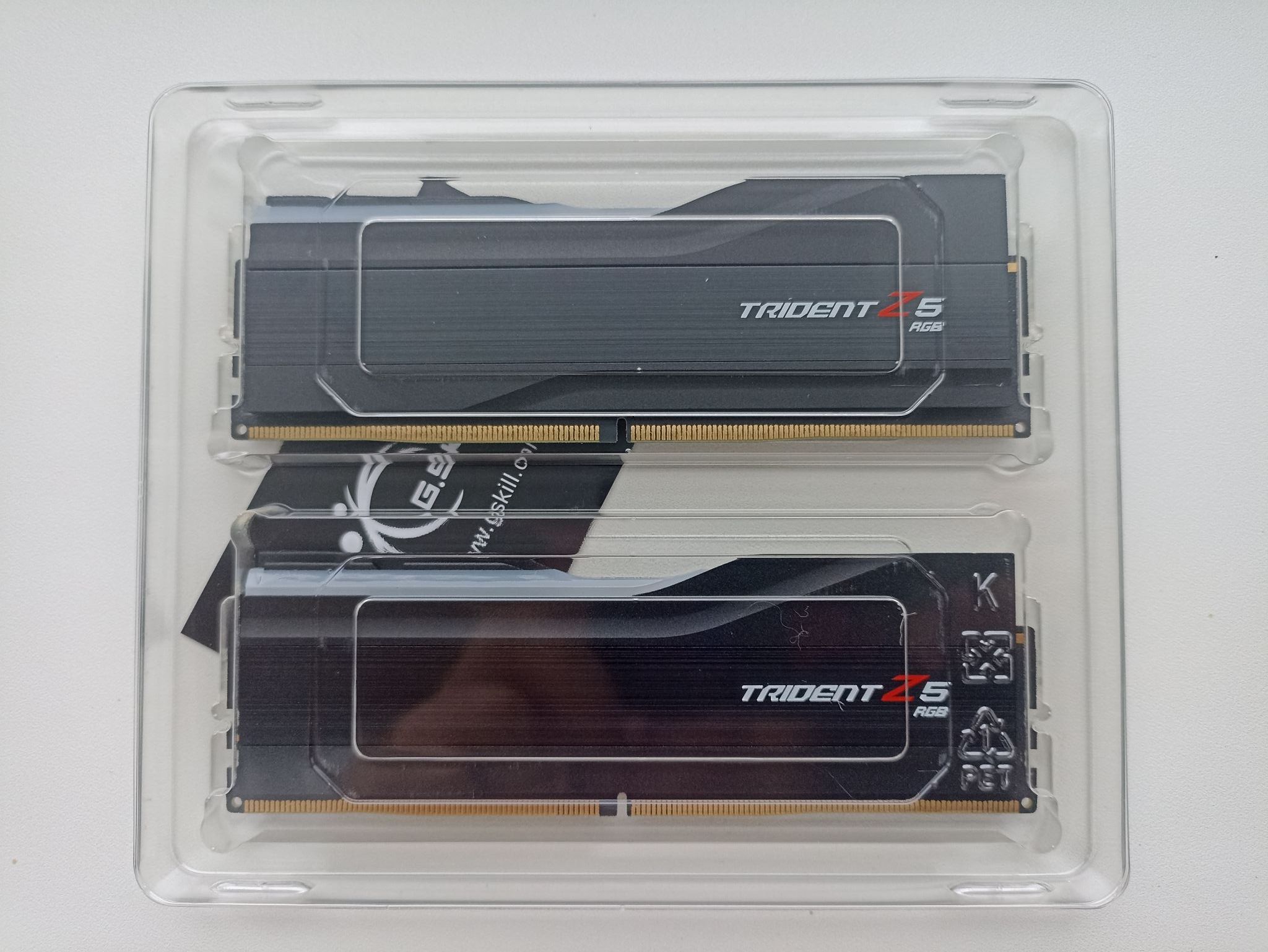 RAM G.SKILL Trident Z5 – DDR5 48GB 8000MHz, Kit 2x24GB, CL40, Nero, Per PC Gaming E Performance Estreme