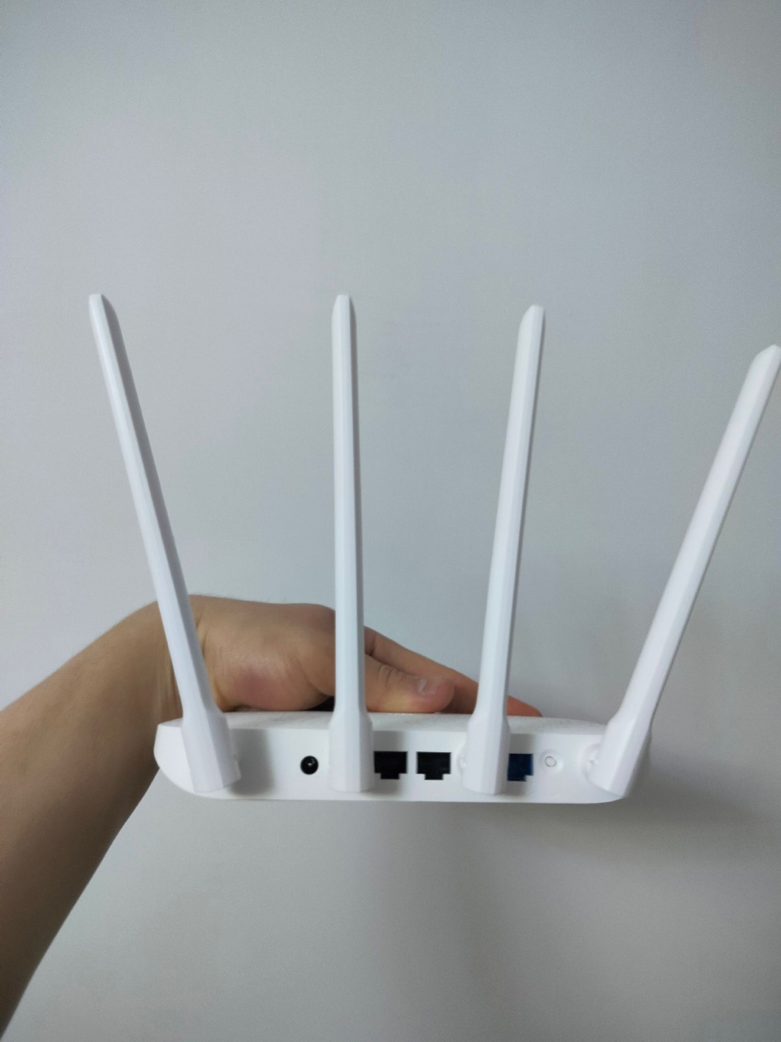 Wi-Fi роутер Xiaomi Mi Router 4C (White) DVB4231GL — купить в  интернет-магазине ОНЛАЙН ТРЕЙД.РУ