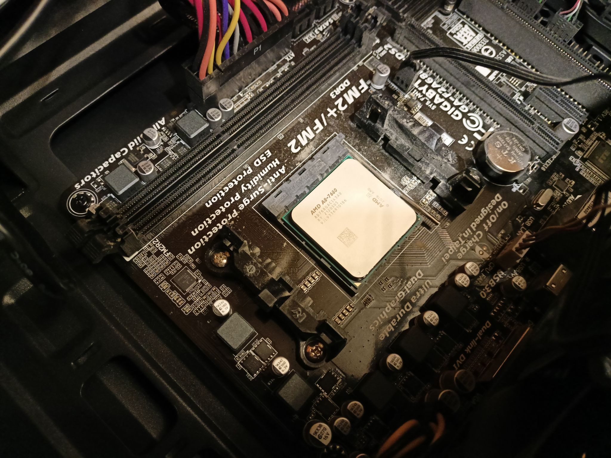Процессор AMD A8-7680 FM2+ OEM AD7680ACI43AB — купить в интернет ...