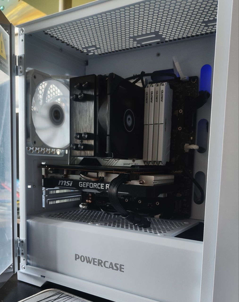 Корпус Powercase Alisio Micro X4W V2, белый (CAMCXW-A4) — купить по ...