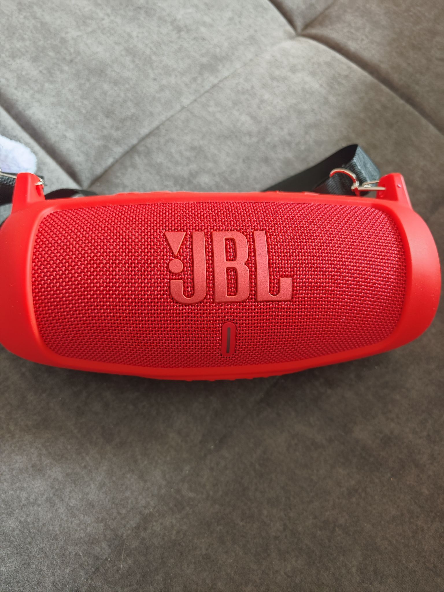 Колонка JBL Charge 5 red JBLCHARGE5RED — купить по низкой цене в