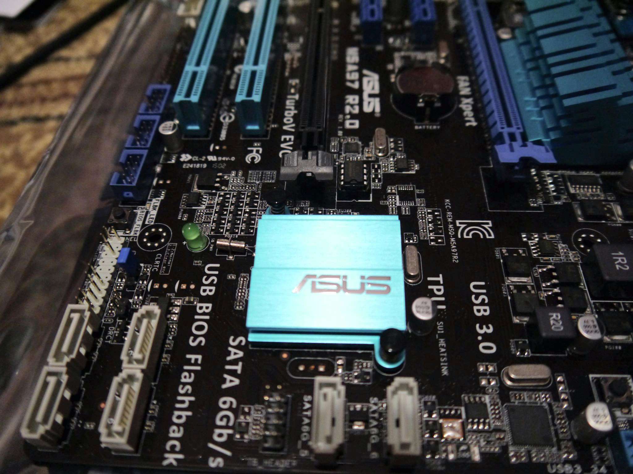 Asus m5a97 r 2.0. Материнская плата ASUS am3+ m5a97 r2.0. ASUS_m5a97_r_2.0 NVME. ASUS m5a97 Rev 2.0.