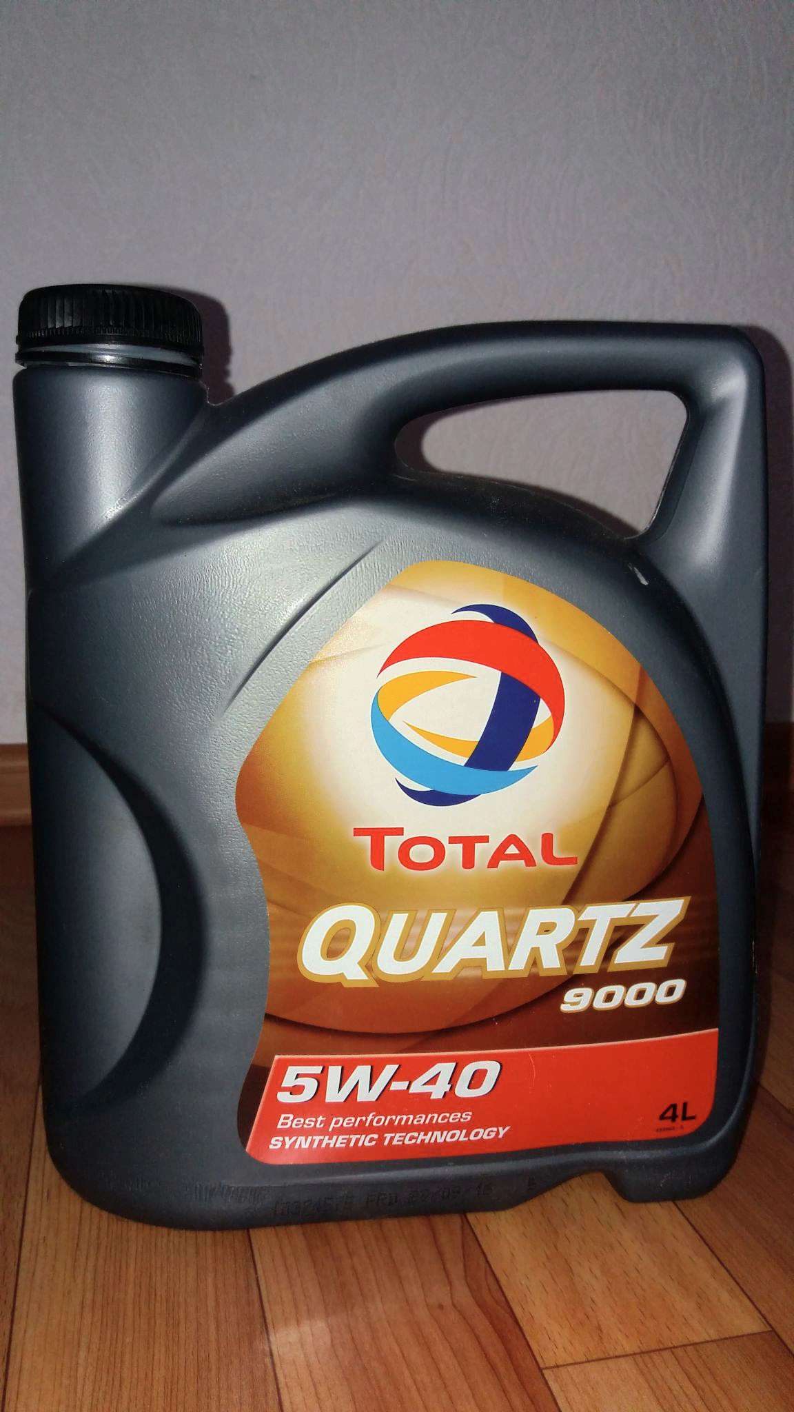 Масло total quartz 5w40. Total Quartz 9000 5w40. Тотал кварц 5w40 9000 синтетика. Моторное масло тотал кварц 5w40.