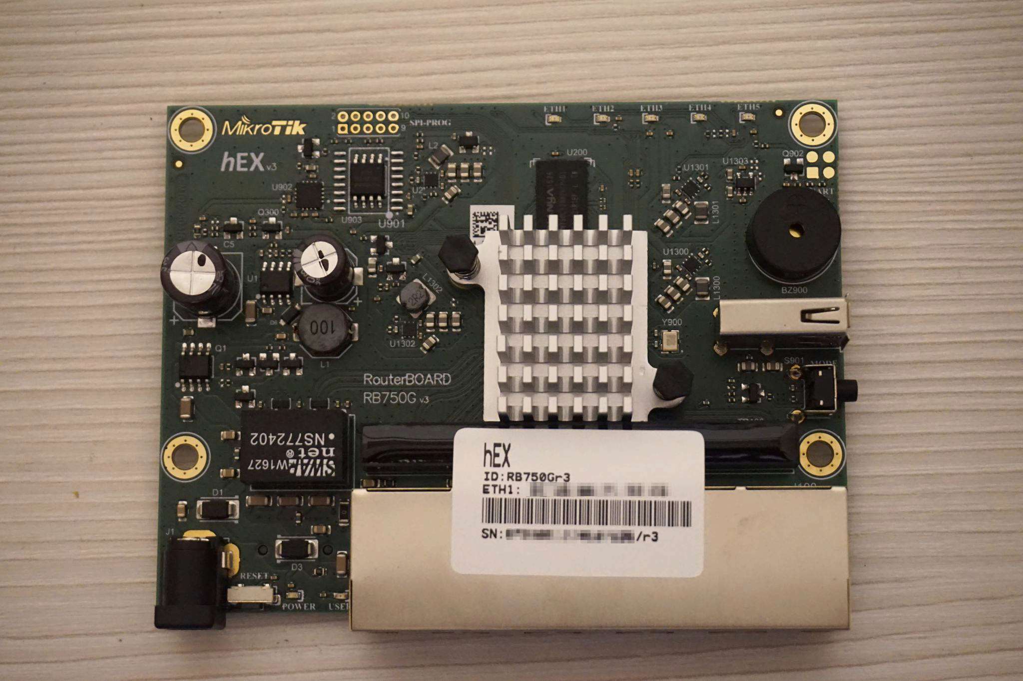 Mikrotik hex rb750gr3. Mikrotik 750gr3. Mikrotik rb750gr3. Mikrotik ROUTERBOARD rb750.