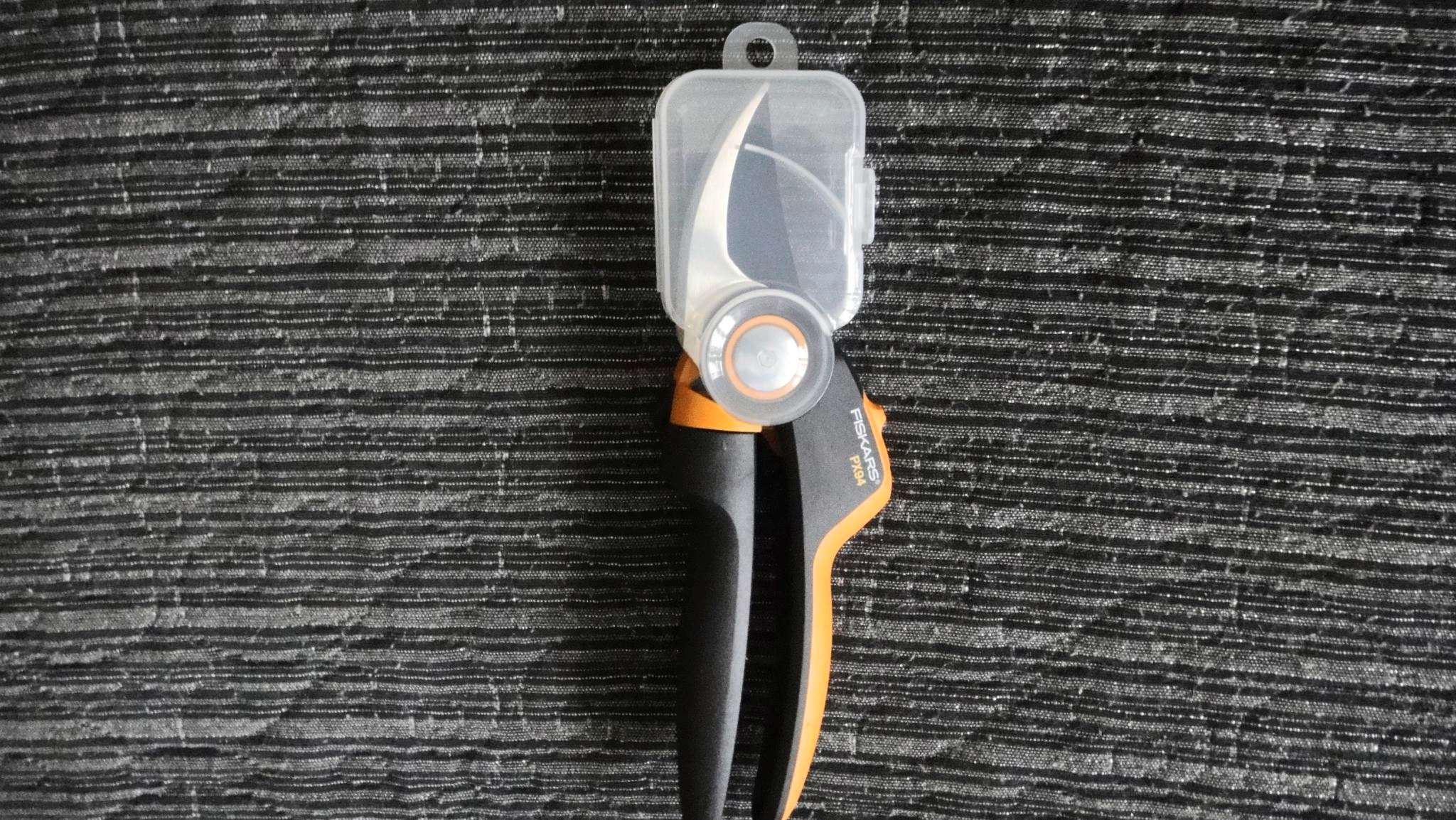 Секатор fiskars powergear l px94. POWERGEAR™X px94.