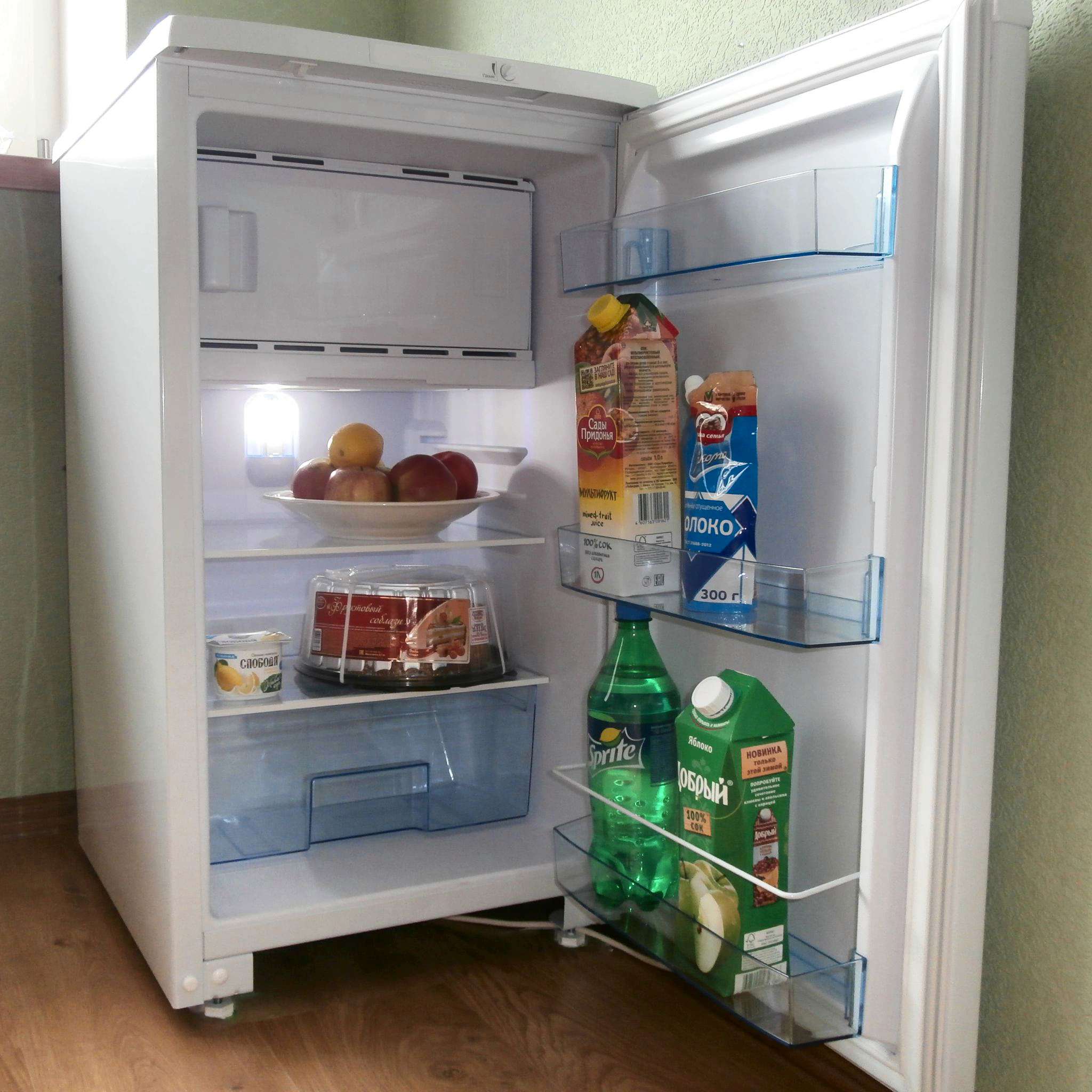 Холодильник Бирюса r 108