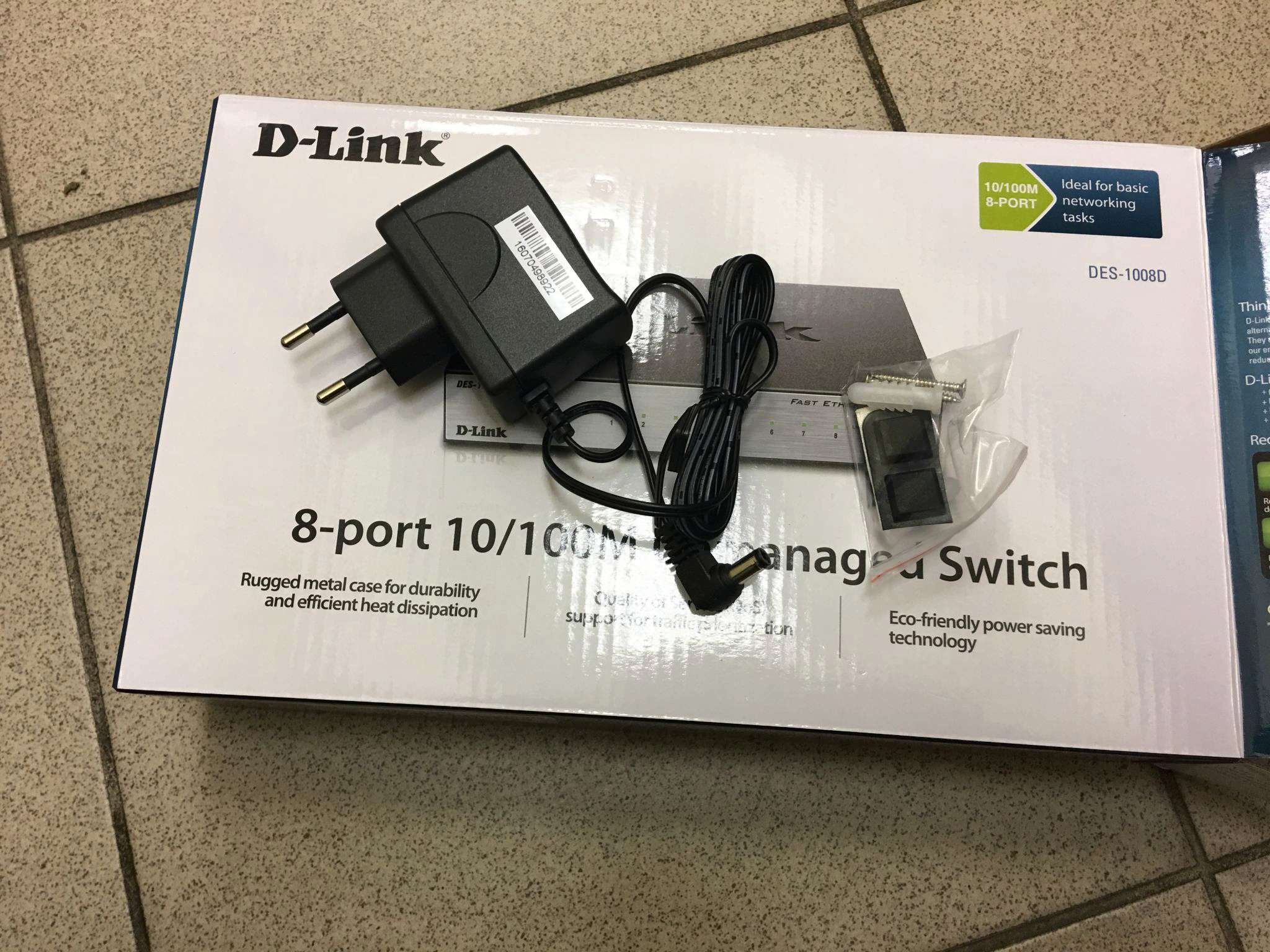 Коммутатор D-Link Switch DES-1008D/L2B 8 ports Switch Ethernet 10/100 Mbps  — купить в интернет-магазине ОНЛАЙН ТРЕЙД.РУ