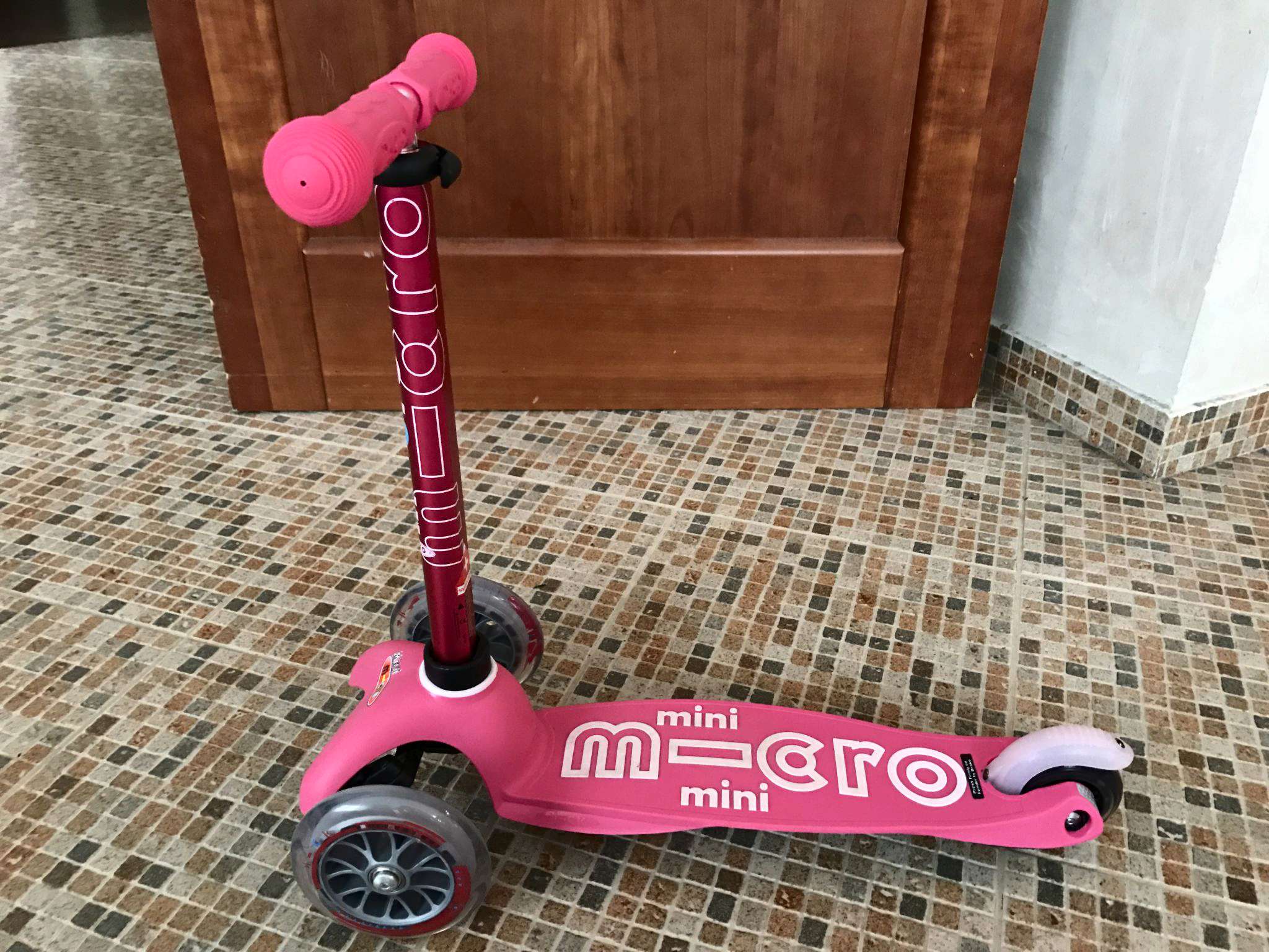 Самокат Micro Mini Micro Deluxe, розовый.