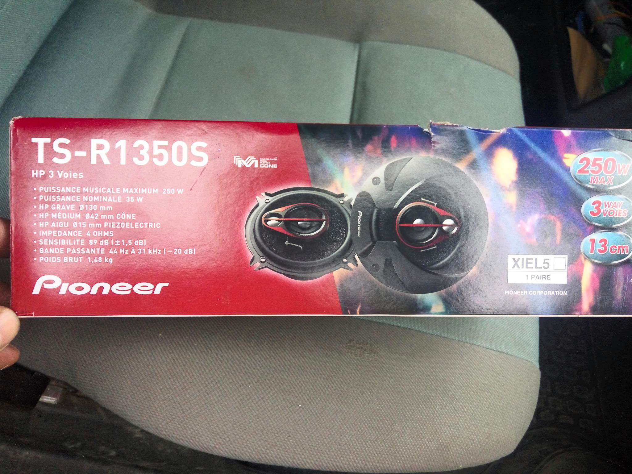 Pioneer ts r1350s. Pioneer TS-r1350s обзор. Фото Pioneer TS-r1350s.