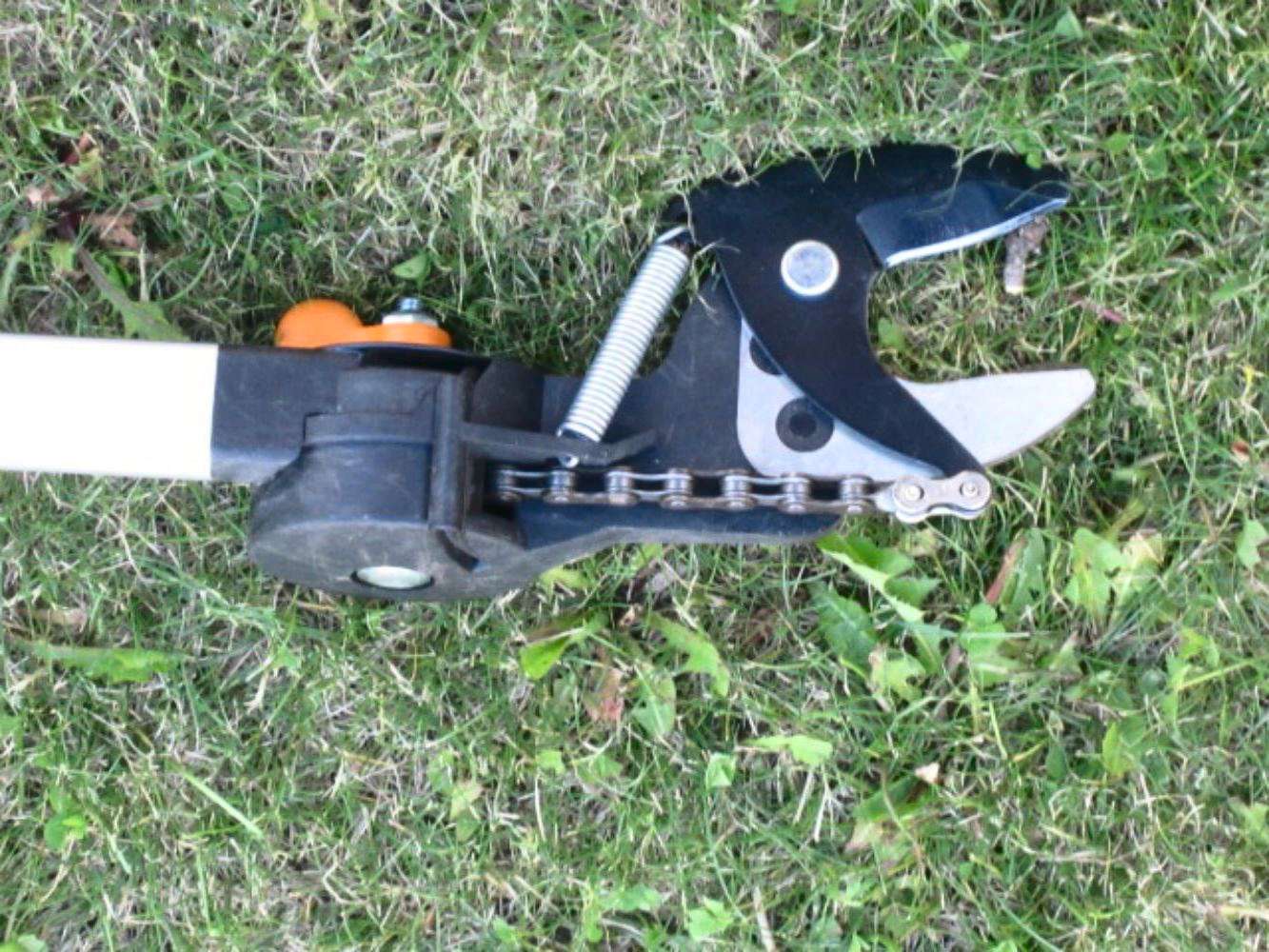 Сучкорез FISKARS телескопический, универсальный PowerGear X UPX86 ...