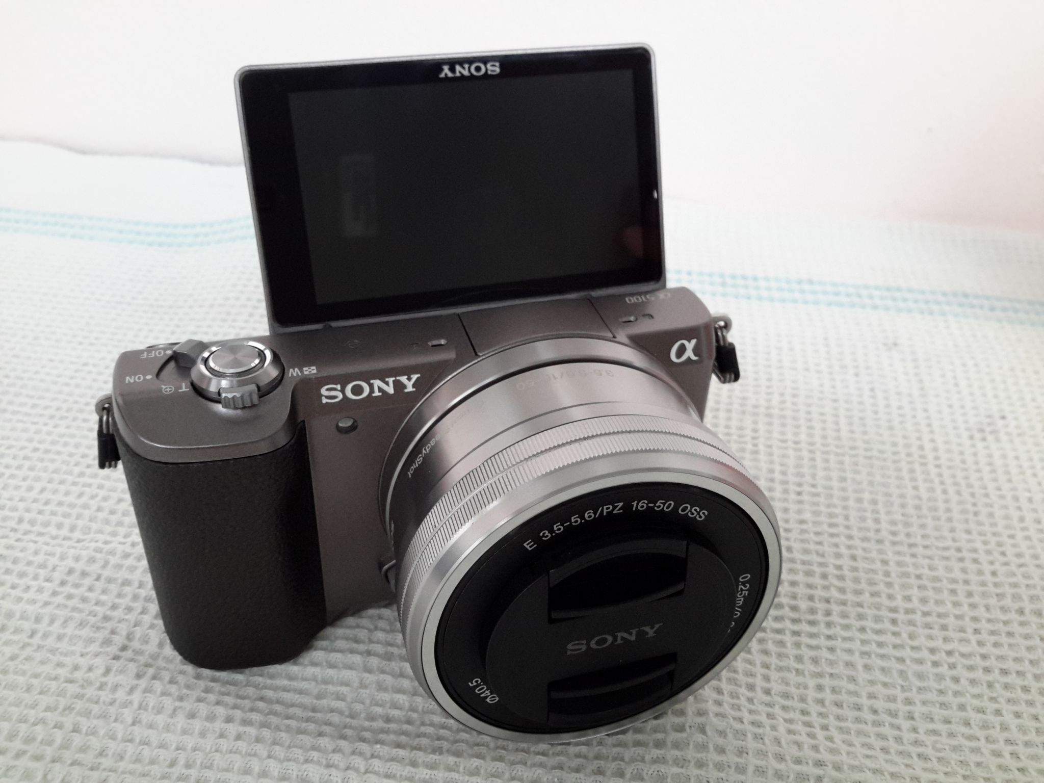 Цифровой фотоаппарат Sony Alpha A5100 kit 16-50мм PZ коричневый  ILCE5100LT.CEC — купить в интернет-магазине ОНЛАЙН ТРЕЙД.РУ